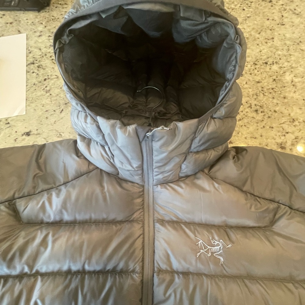 ARCTERYX THORIUM 750 DOWN JACKET RETAIL $600 MENS XXL EXCELLENT CONDITION SILVER - Picture 6 of 12